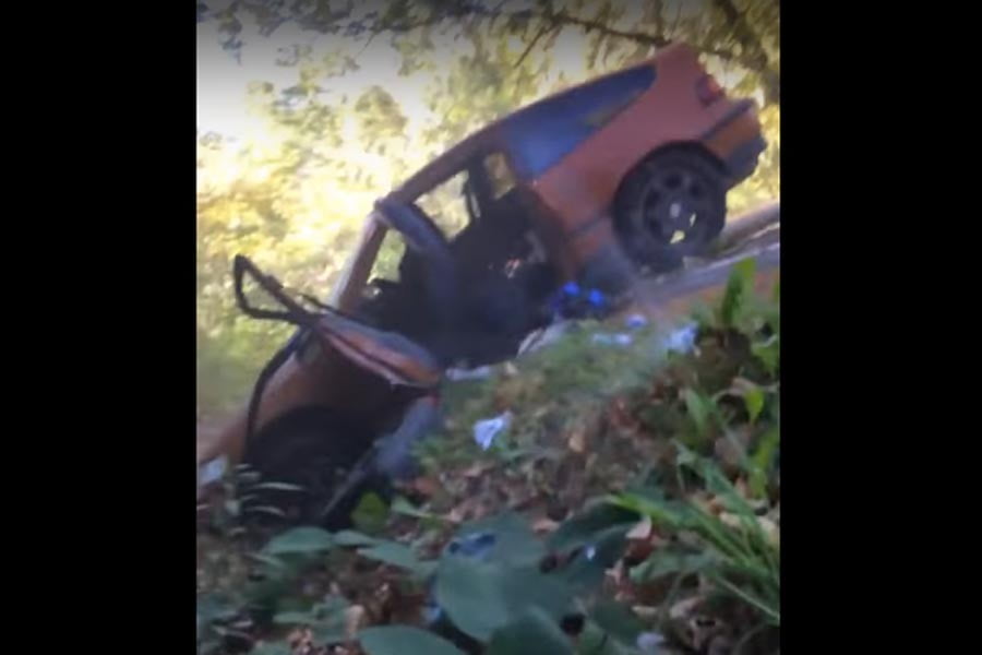 Πιο… ανόητος πεθαίνεις! Κατέστρεψε το Honda CRX του (+video)