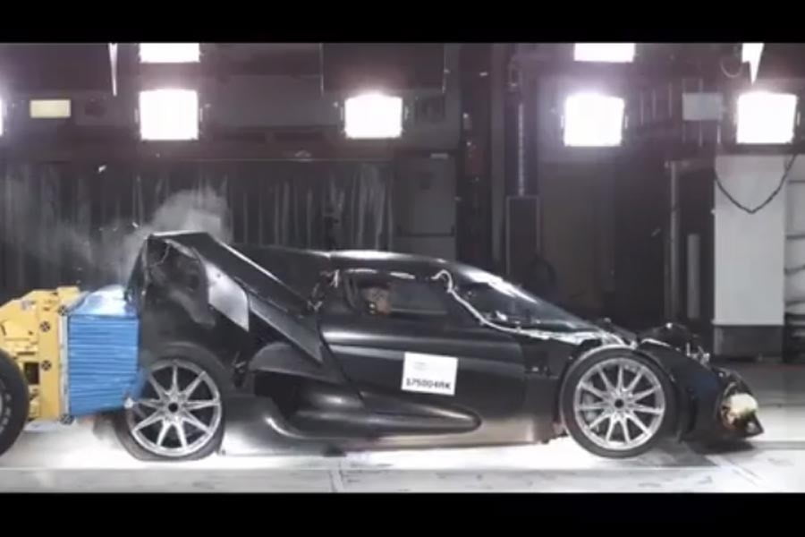Το crash test του supercar των 2.000.000 ευρώ (+video)