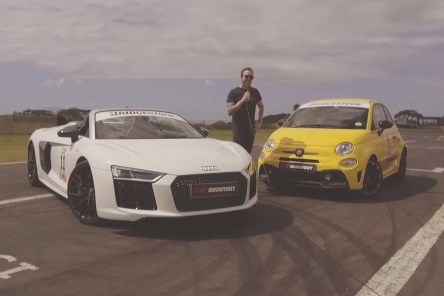 500ράκι τα βάζει με Audi R8 Spyder (+video)