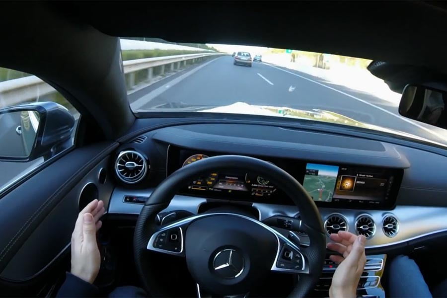 Video: Αυτόνομη οδήγηση Mercedes E-Class στην Ελλάδα