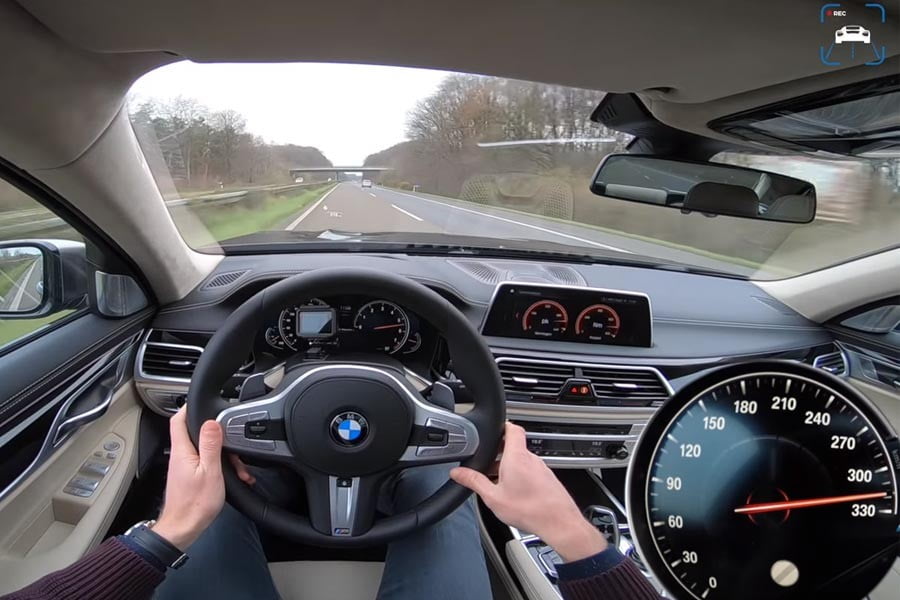 BMW M760Li άγγιξε τα 320 χλμ./ώρα! (+video)