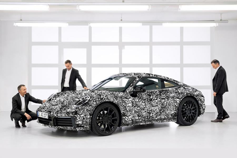 Πρώτη εμφάνιση για τη νέα Porsche 911