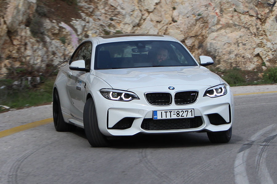 BMW M2: Τρομάζει με τον ήχο και την επιτάχυνσή της! (+videos)