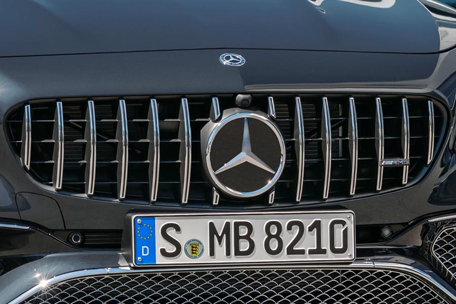Ποια Mercedes πωλείται στην Ελλάδα 422.200 ευρώ;