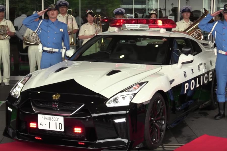 Το ταχύτερο αυτοκίνητο της Ιαπωνίας είναι περιπολικό (+video)