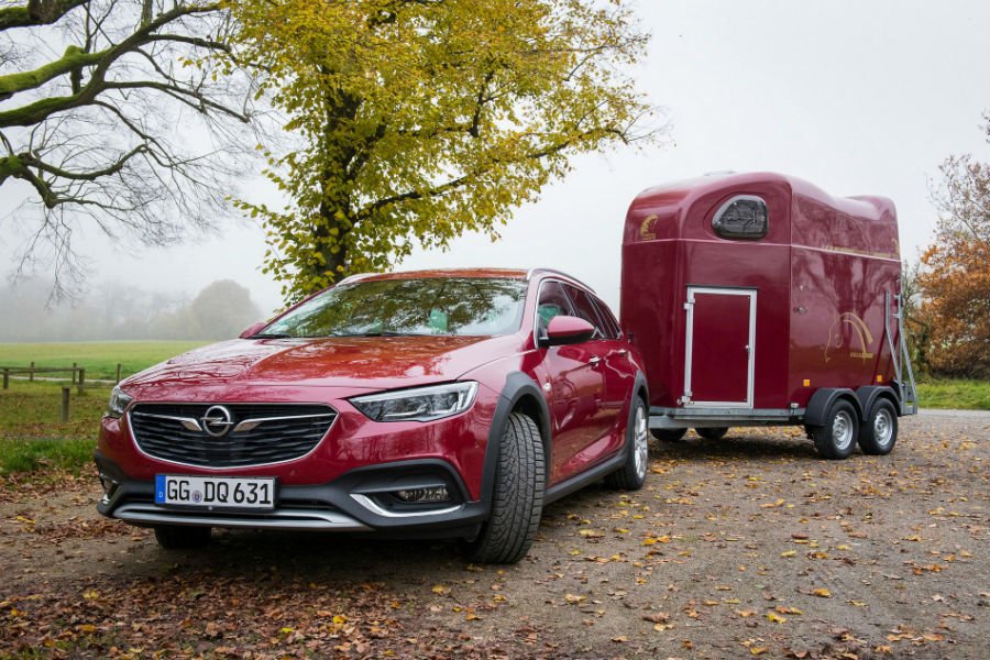Η Opel βάφει το Insignia όπως θες. Για 6.000 ευρώ