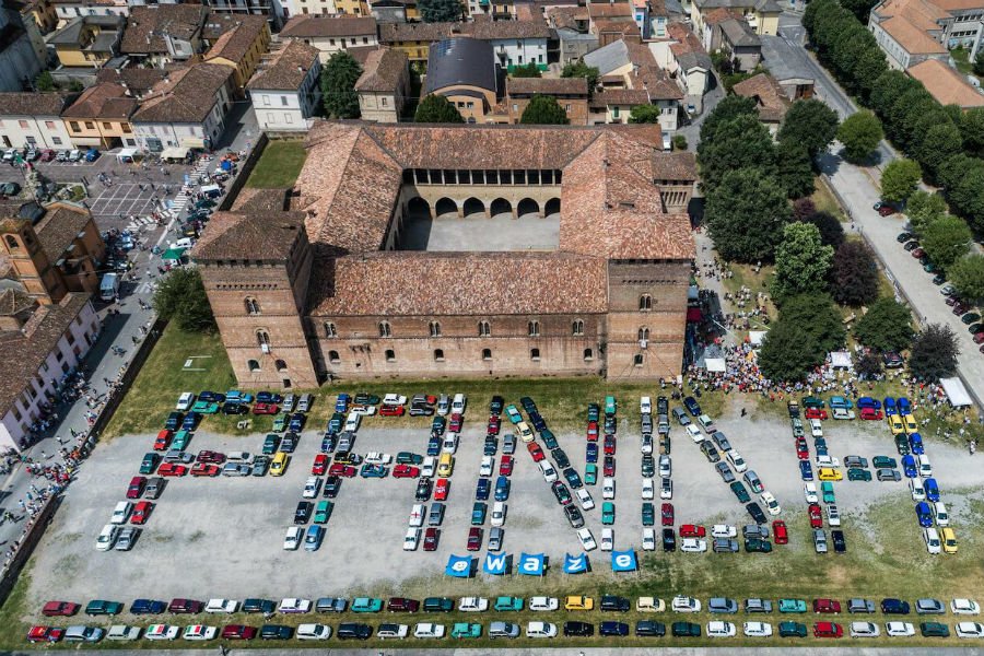 Συγκέντρωση-ρεκόρ από Fiat Panda, στο Pandino της Ιταλίας