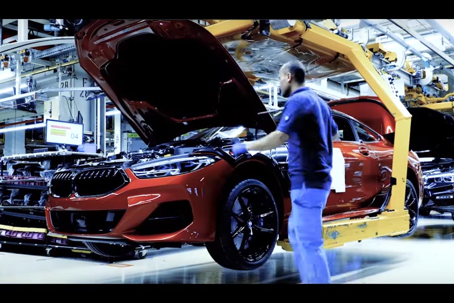 Πως παράγεται η νέα BMW Σειρά 8 (+video)
