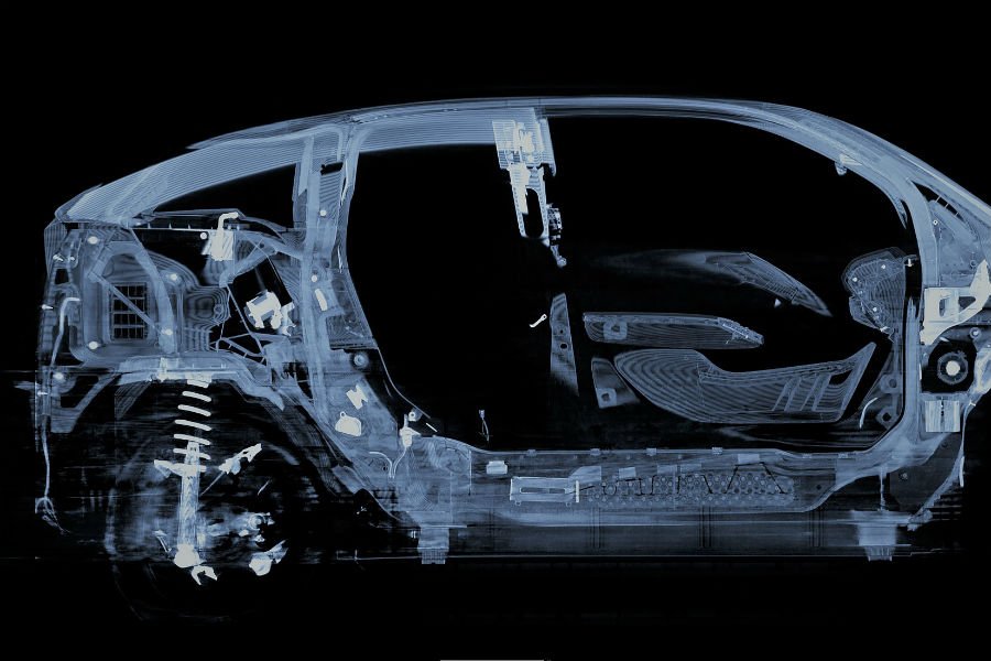 Η BMW αναλύει τα μοντέλα της με ακτίνες Χ (+video)