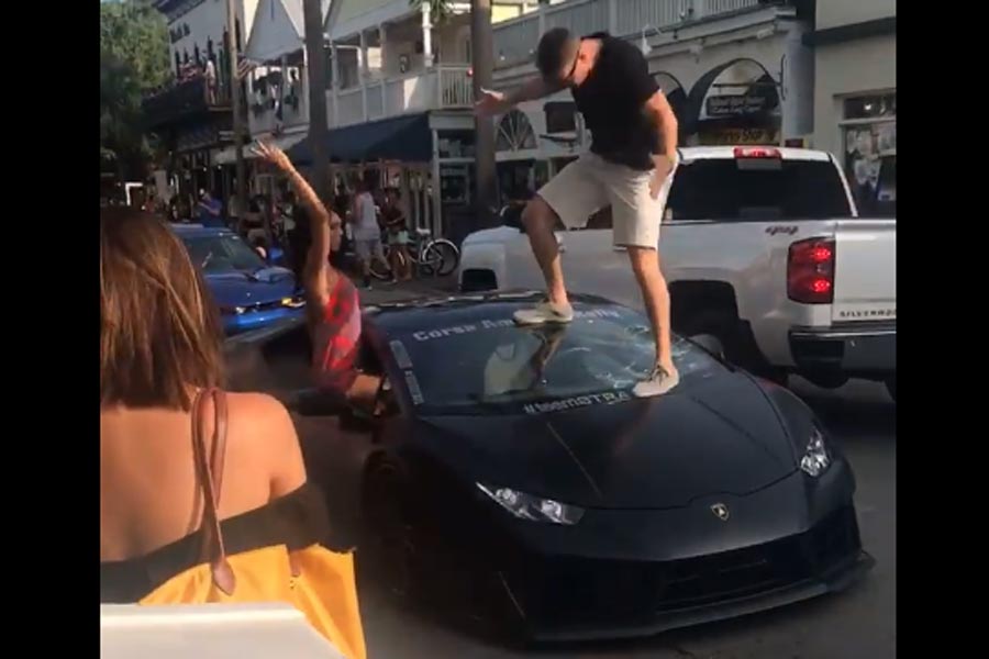 Αν είσαι άμυαλος… σπας τη Lamborghini σου! (+video)