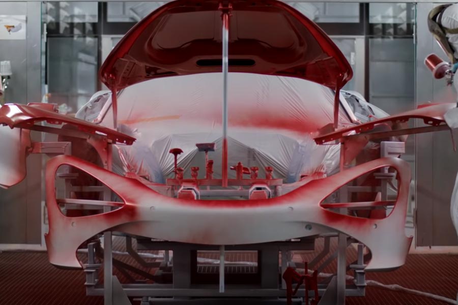 Στο εργοστάσιο της McLaren: Έτσι κατασκευάζονται τα όνειρα (+video)