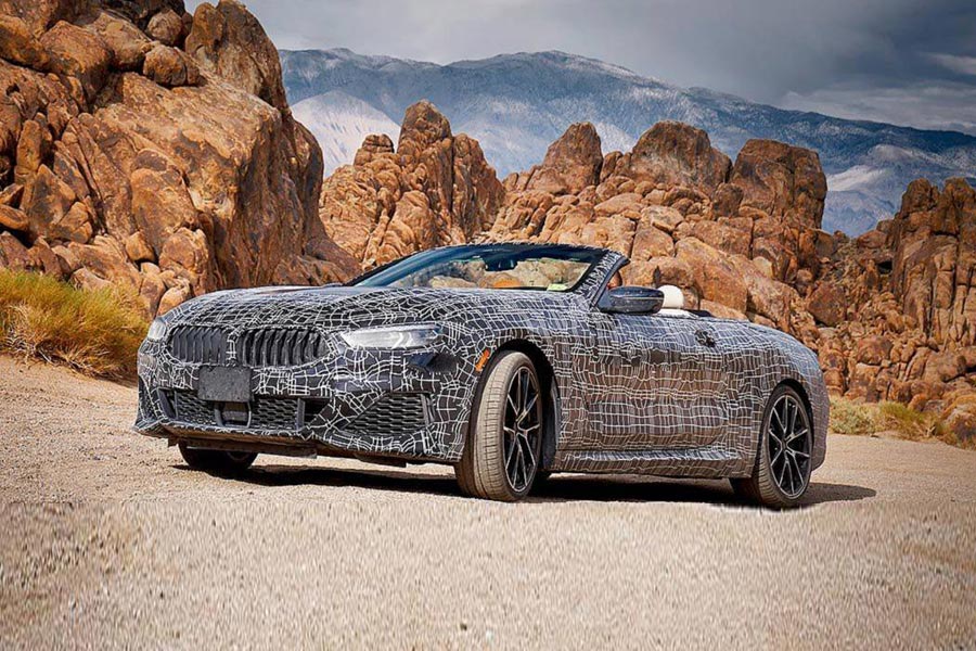 Η BMW Σειρά 8 Convertible στην «Κοιλάδα του Θανάτου»