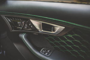 jaguar f type lister.jpg7