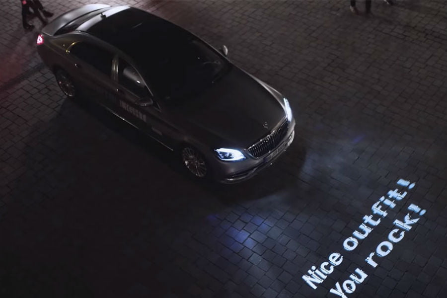 Απίστευτη τεχνολογία της Mercedes με φώτα που μιλάνε! (+video)