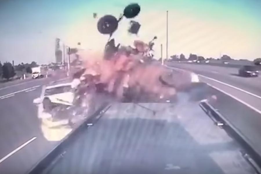 Σοκαριστικό ατύχημα και… θαύμα! (+video)