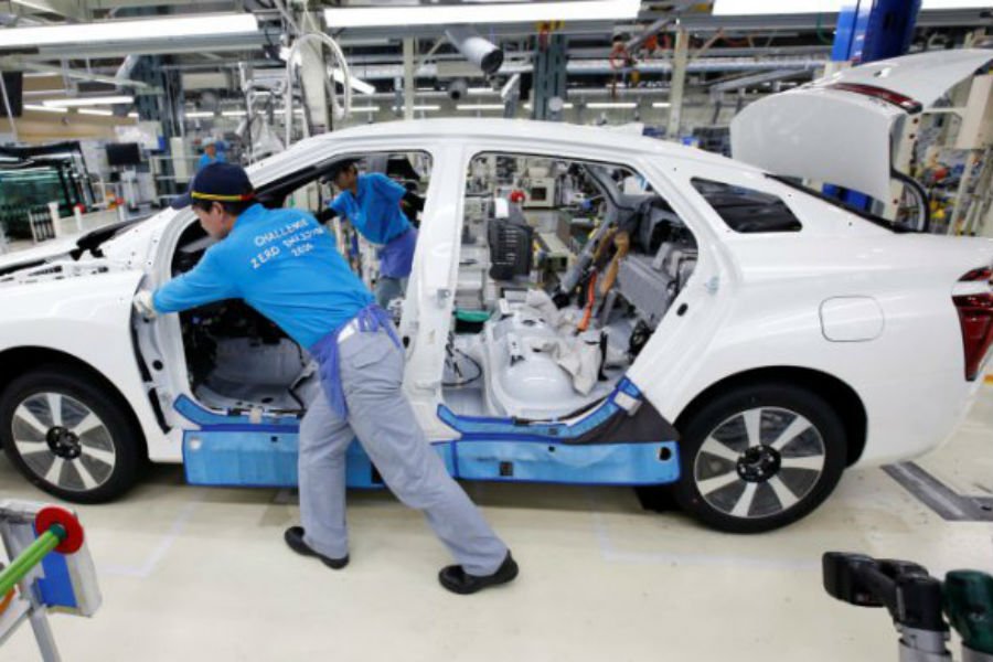 Ξαναρχίζει η παραγωγή στα εργοστάσια της Toyota