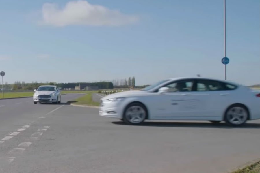 Η Ford οραματίζεται ένα μέλλον χωρίς φανάρια (+video)
