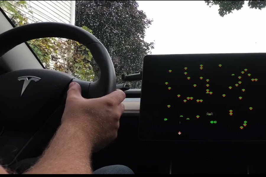Η Tesla προσθέτει παιχνίδια Atari στο λογισμικό της! (+video)