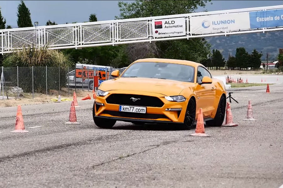 «Αέρα» η Ford Mustang στο τεστ αποφυγής ταράνδου (+video)