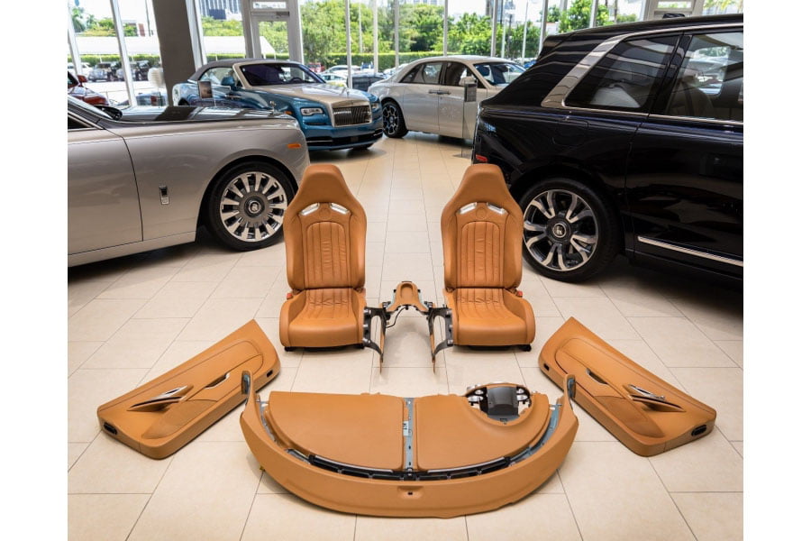 Πωλείται εσωτερικό από Bugatti Veyron σε τιμή σοκ!