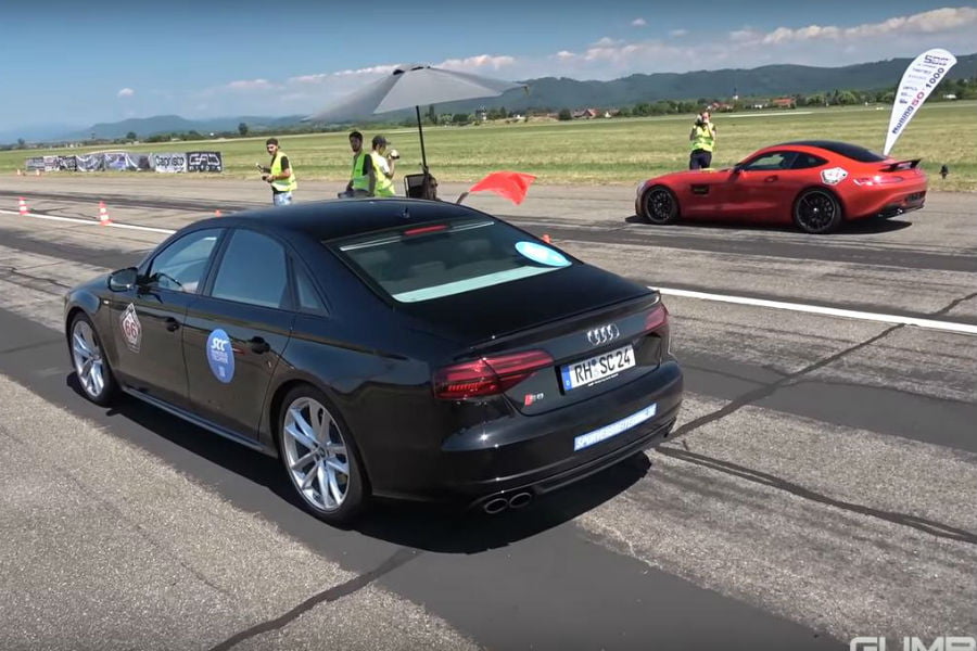 Audi S8 πετάει «το κοστούμι» και κατεβαίνει σε dragster (+video)