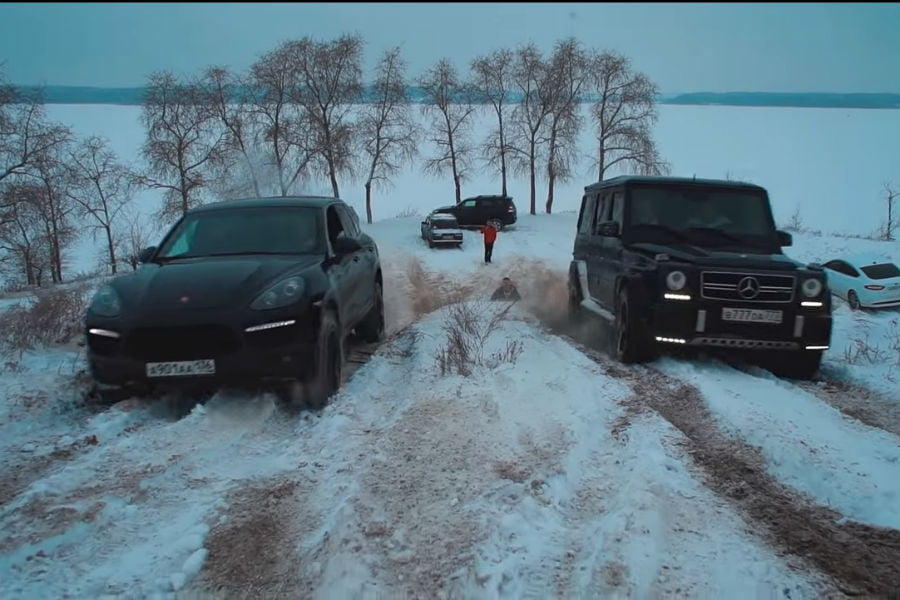 Κόντρες στα χιόνια μεταξύ πολυτελών SUV (+video)