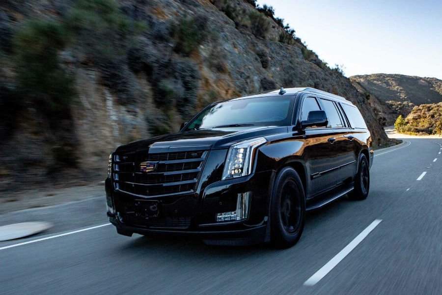 Άτρωτη Cadillac Escalade για VIP μετακινήσεις (+video)