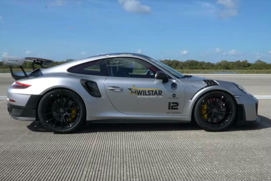 H Porsche 911 GT2 RS διαλύει την επίσημη τελική της (+video)