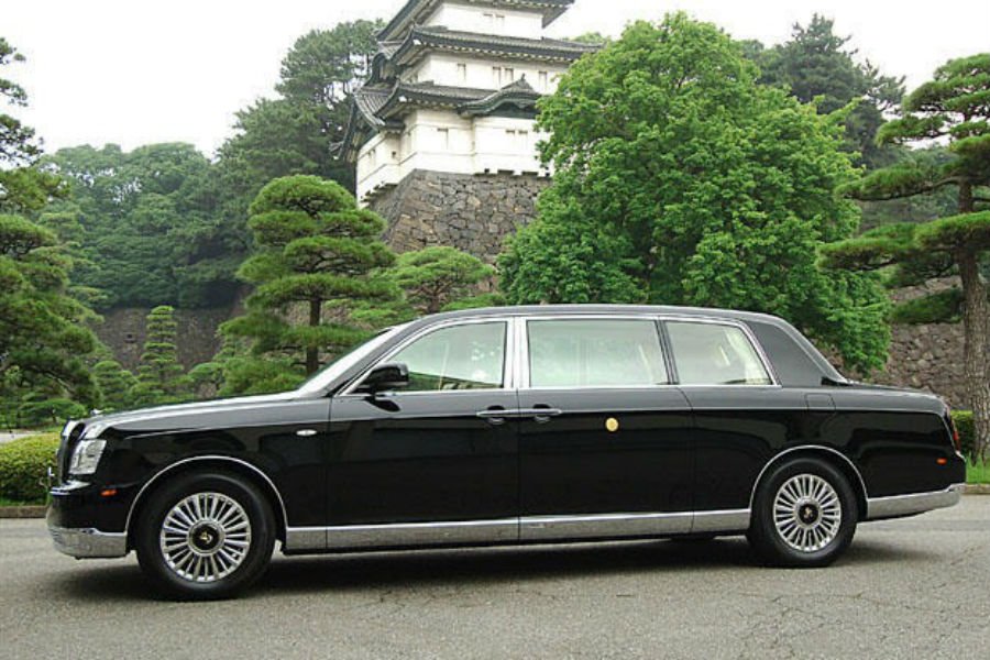 Κάμπριο λιμουζίνα Toyota για τον νέο Αυτοκράτορα της Ιαπωνίας