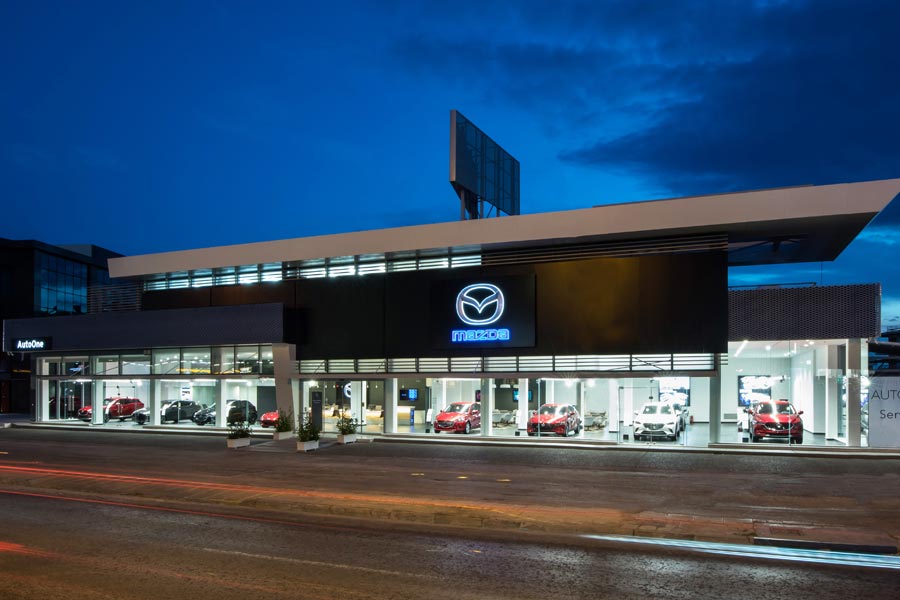 Εγκαίνια της Mazda Autoone στη Γλυφάδα