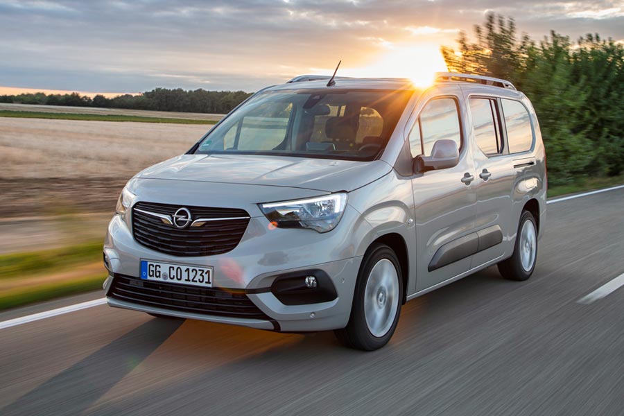 Νέο Opel Combo Life 1.2 λτ. Turbo 130 PS