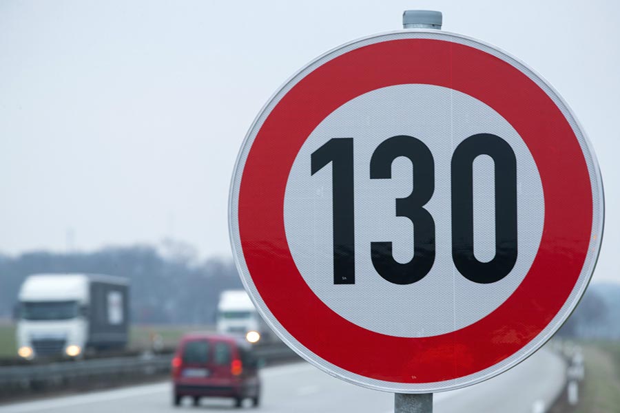 Ηχηρό «Όχι» στα όρια ταχύτητας της Autobahn