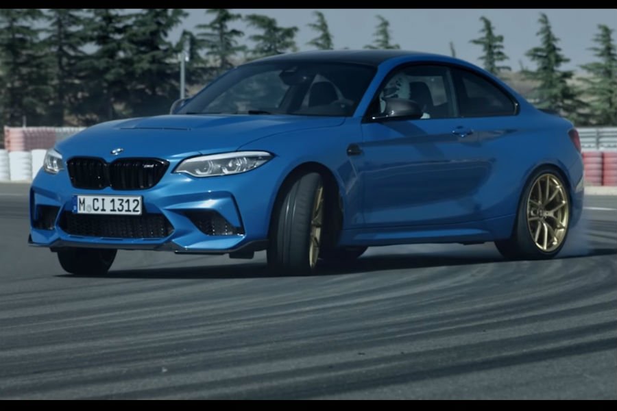 Η νέα BMW M2 CS «τσικνίζει» λάστιχο (+video)