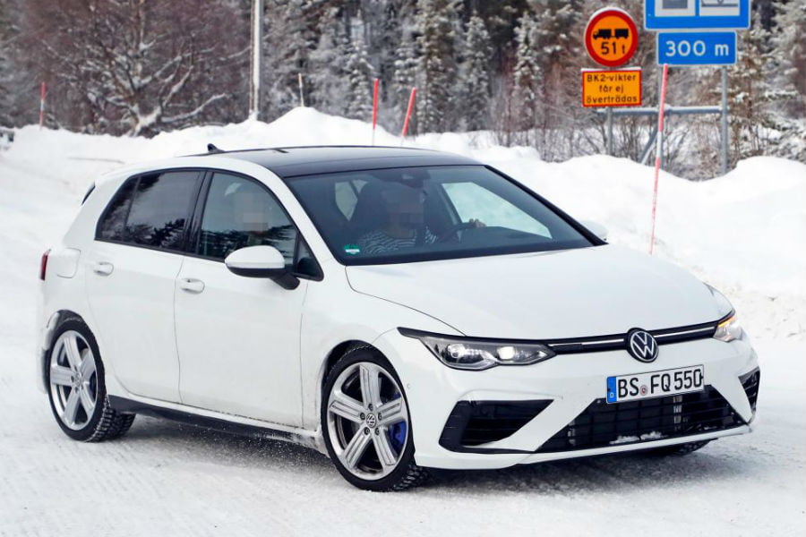 «Χιονοθύελλα» το νέο VW Golf R