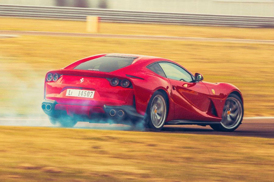 Ιστορικό ρεκόρ πωλήσεων για τη Ferrari