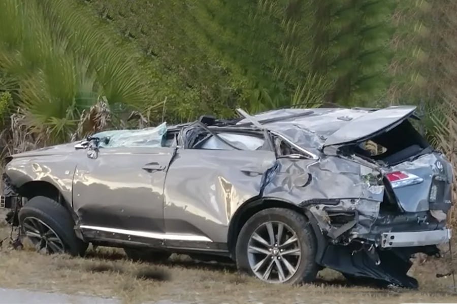 Lexus RX «απογειώθηκε» σε κόντρα! (+video)