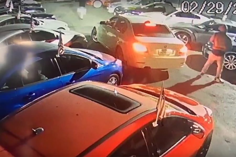 Έκλεψαν 3 αυτοκίνητα κι έκαναν ζημιά σε 6! (+video)