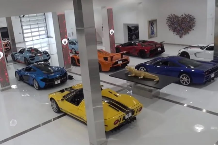 Ονειρική συλλογή από supercars! (+video)