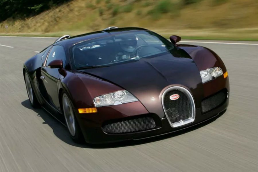 Η Bugatti Veyron αναθεώρησε την λογική (+video)
