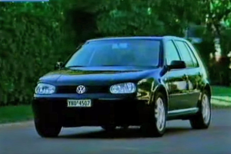 Θυμάστε το τρολάρισμα του VW Golf στο Peugeot 307;