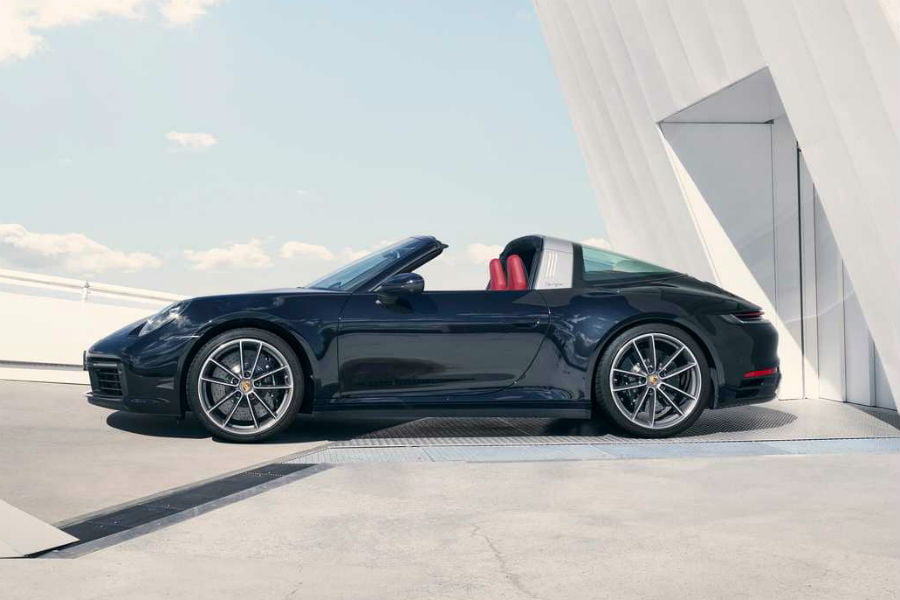 Νέα και καλοκαιρινή Porsche 911 Targa (+video)