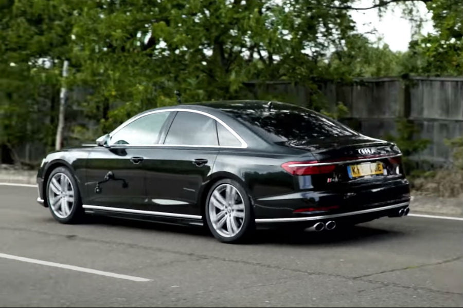 Τo Audi S8 κάνει το 0-100 σε 3,2 δλ.! (+video)