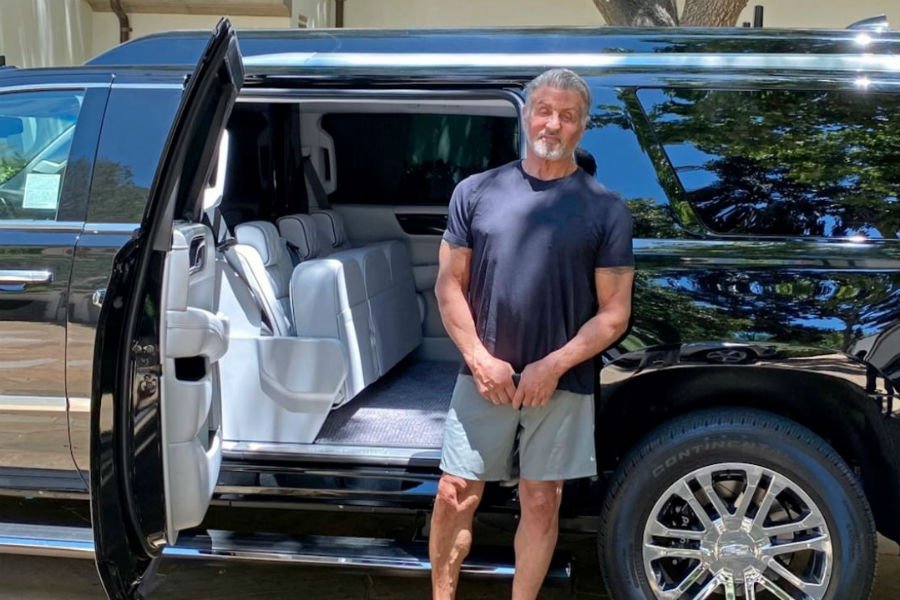 Ο Σιλβέστερ Σταλόνε πουλάει το SUV του! (+video)