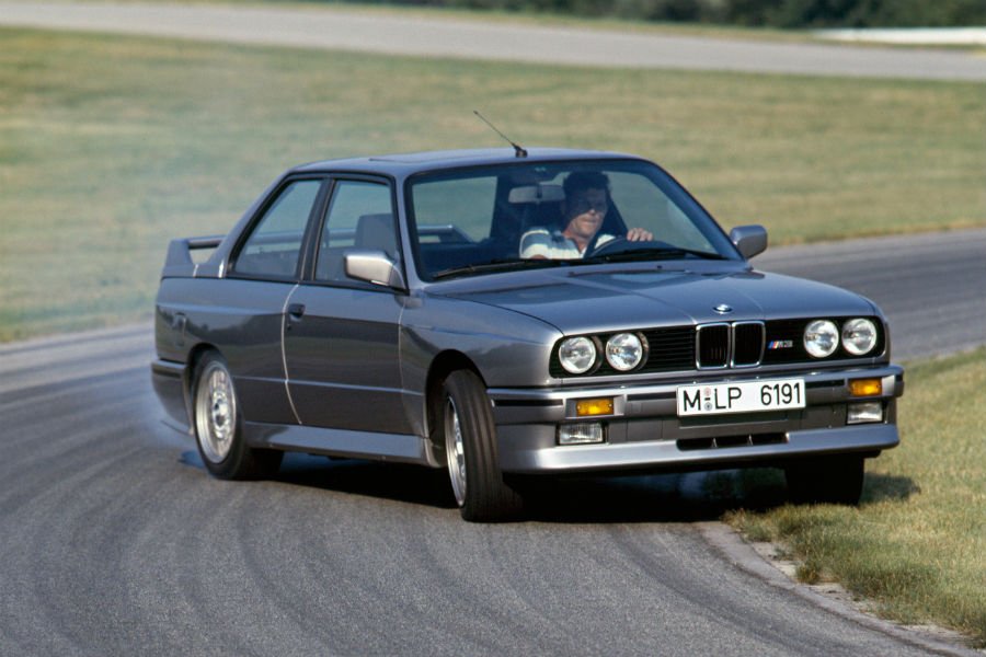 Πόσα θα δίνατε για μια BMW M3 E30;