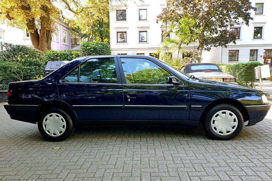 Εκθεσιακό Peugeot 405 του 1994 με 8.760 χλμ.!