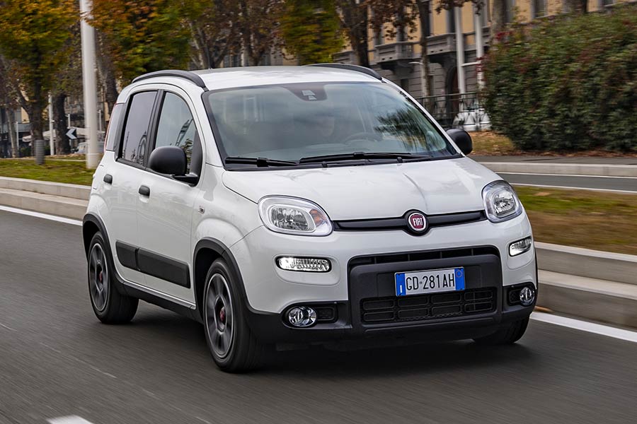 Τιμή σοκ για το νέο υβριδικό Fiat Panda