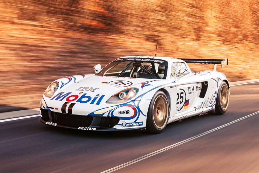 Η μοναδική Porsche Carrera GT-R προκαλεί ζάλη