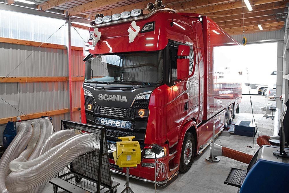 Βελτιωμένο Scania με 725 άλογα και 3.570 Nm ροπή!