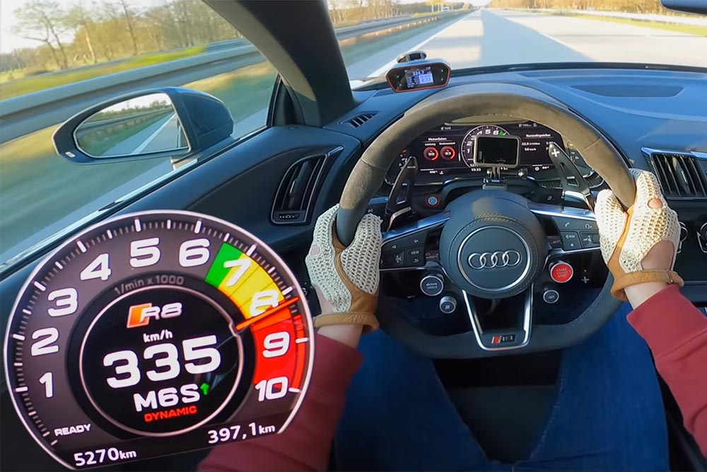Τελικές με Audi R8 Spyder Performance!(+video)