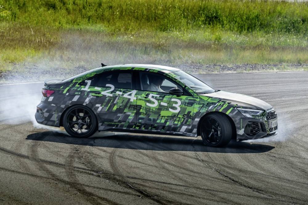 Γιατί το νέο Audi RS 3 είναι πιο δυνατό στην Αμερική;